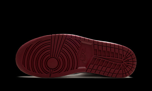 Air Jordan 1 Retro High OG "Team Red"